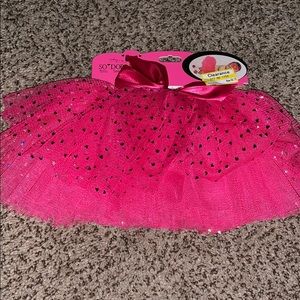 0-3 Tutu Pink w/ multicolor hearts